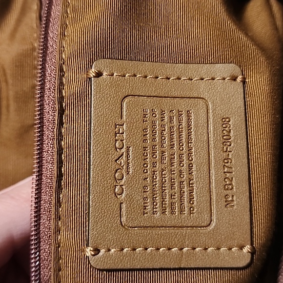 Coach tote - Picture 4 of 4